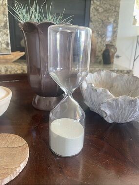 Clear Glass Hourglass with White Sand